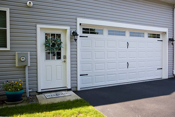 24/7 Emergency Garage Door Panel Replacement experts in Miller County County, GA
